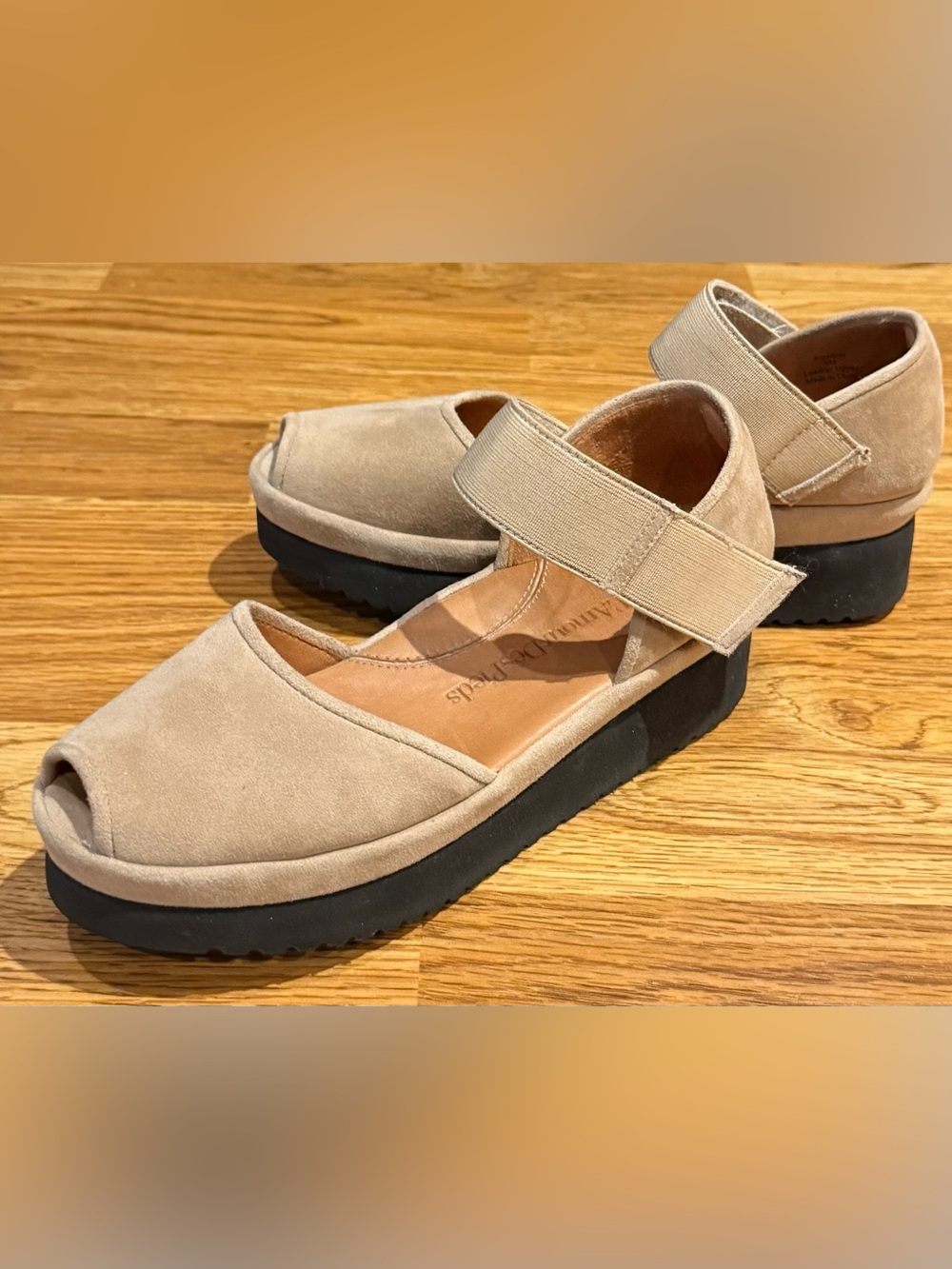 L'Amour Des Pieds, the Amadour Tan Suede Platform Peep Toe Pumps Size 6-1/2 M